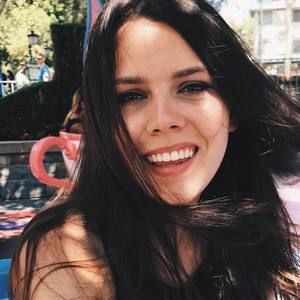 Meet your Posher, Caroline